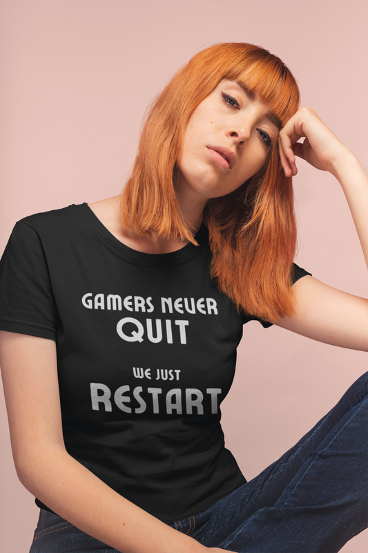 Gamers Never Quit | Unisex t-shirt